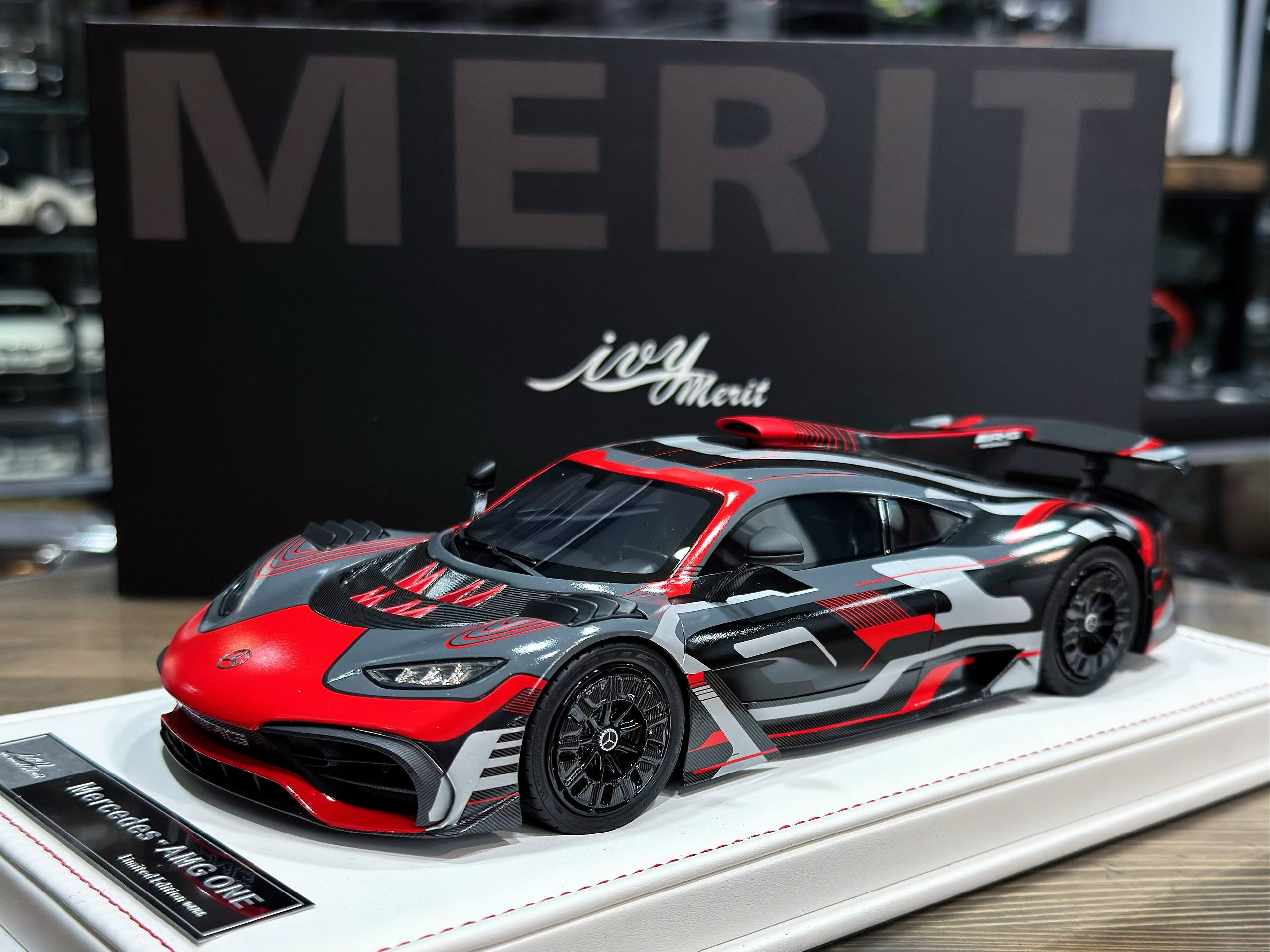 IVY Merit Mercedes AMG ONE Red/Black Blocky 1:18