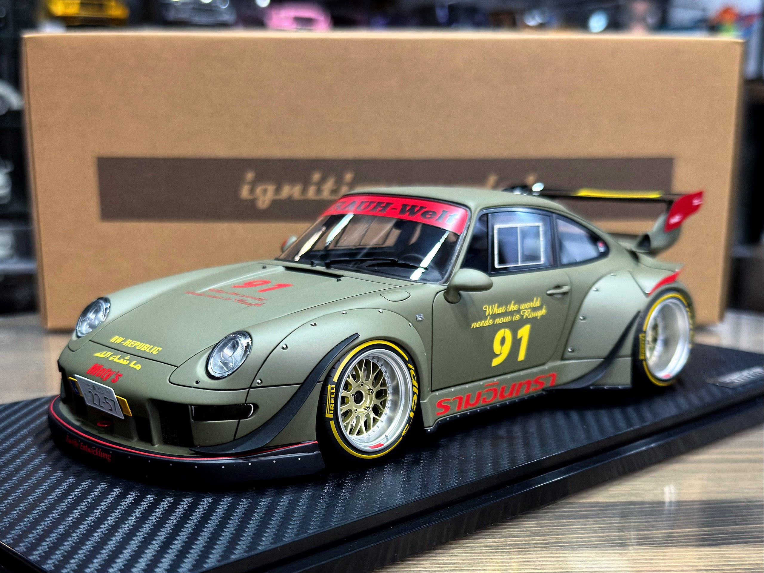 IG3626 Ignition Model RWB 993 Khaki 1:18