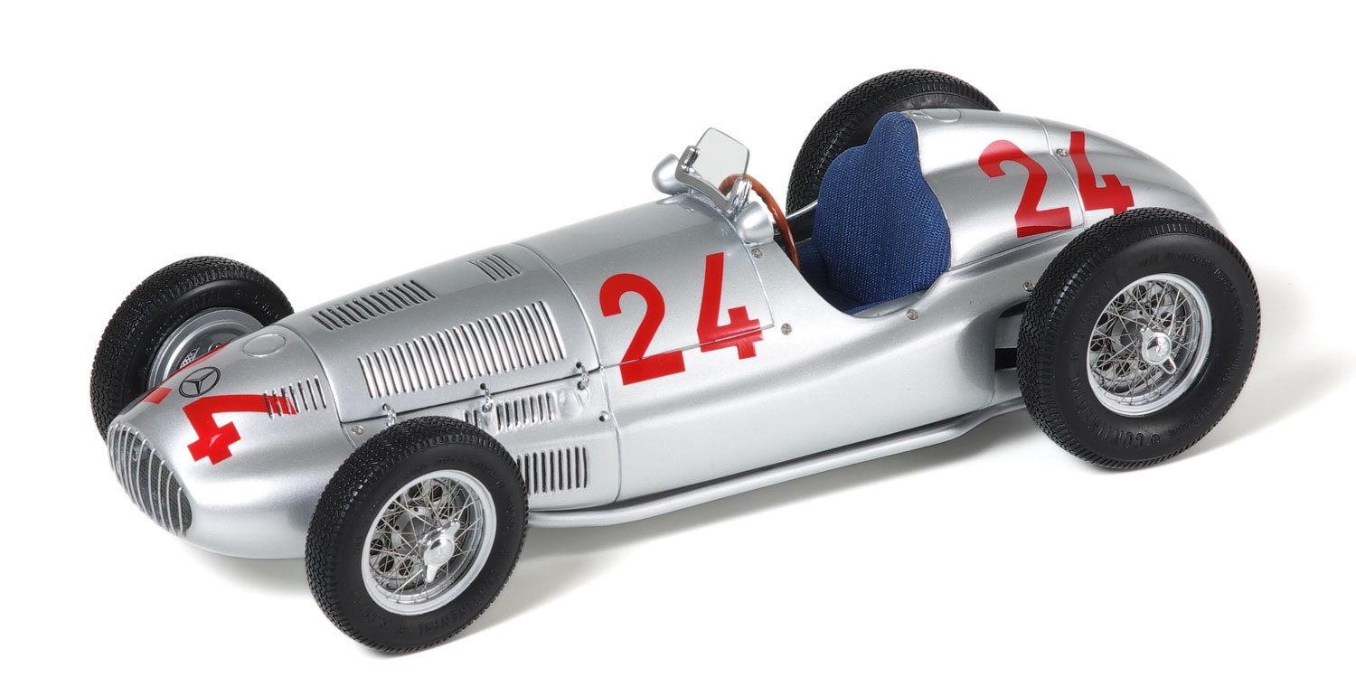 M-074 CMC Mercedes-Benz W 165 1939 #24 Caracciola Silver 1:18