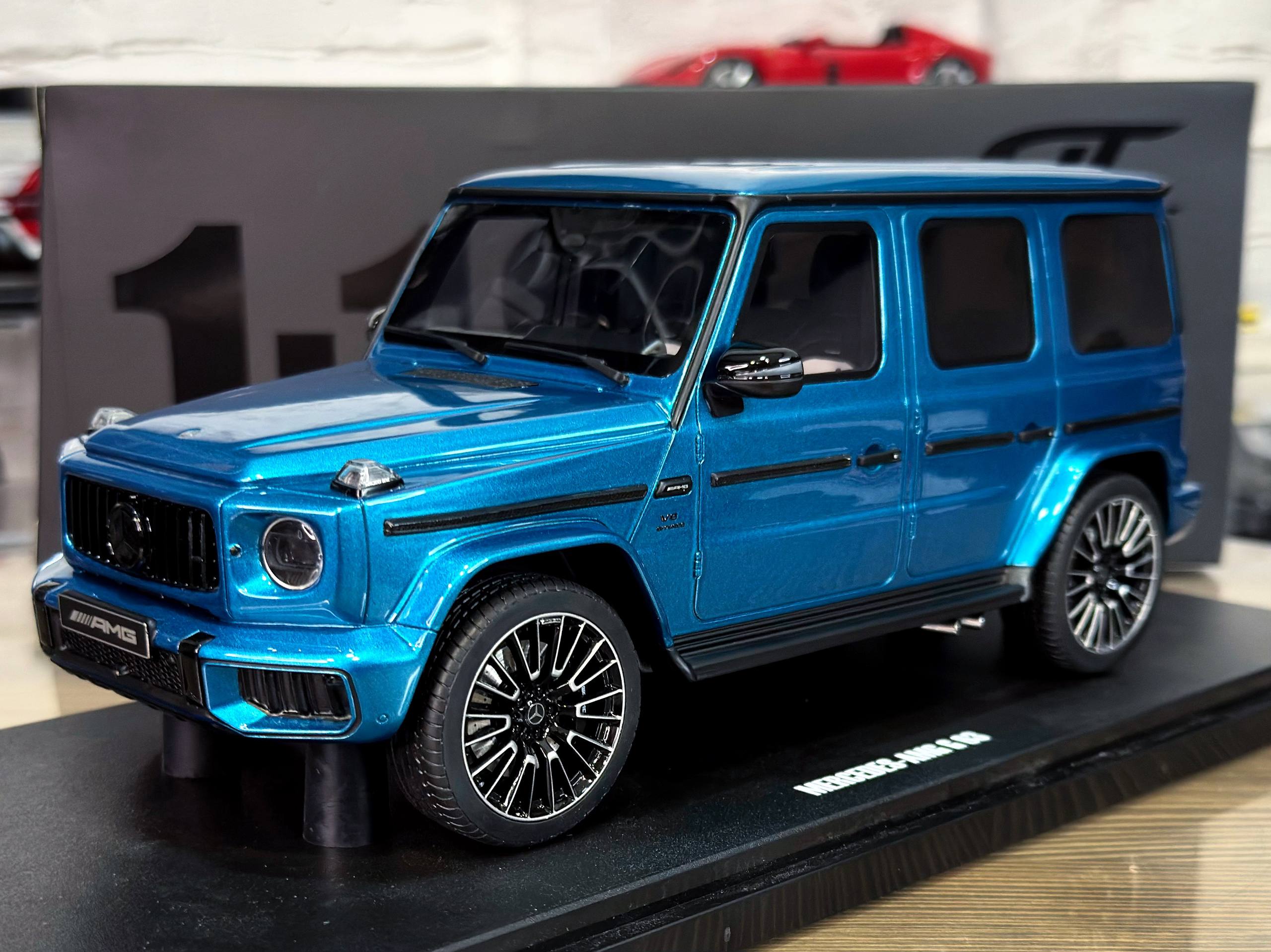 GT925 GT Spirit Mercedes-Benz G63 AMG Hyper Blue Mango 2024 1:18