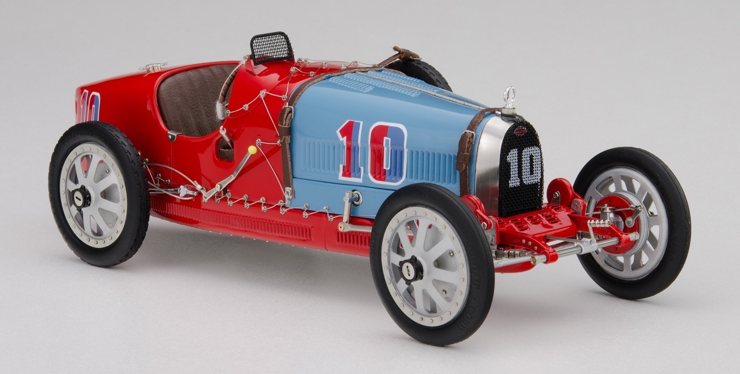 B-015 CMC Bugatti T35 Nation Color Project Chile 1924 Red/Blue 1:18