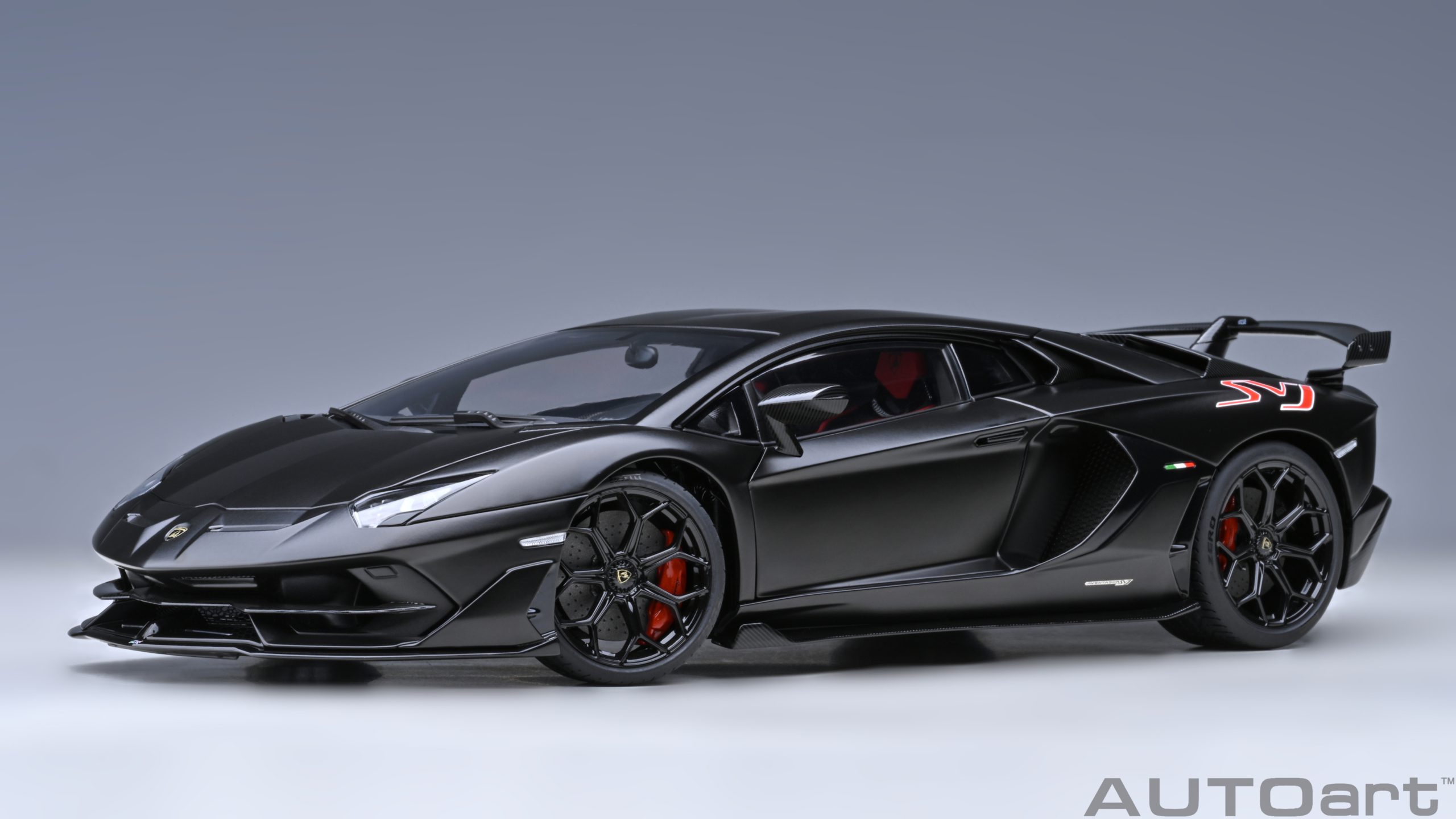 79219 AUTOart Lamborghini Aventador SVJ Nero Nemesis 1:18