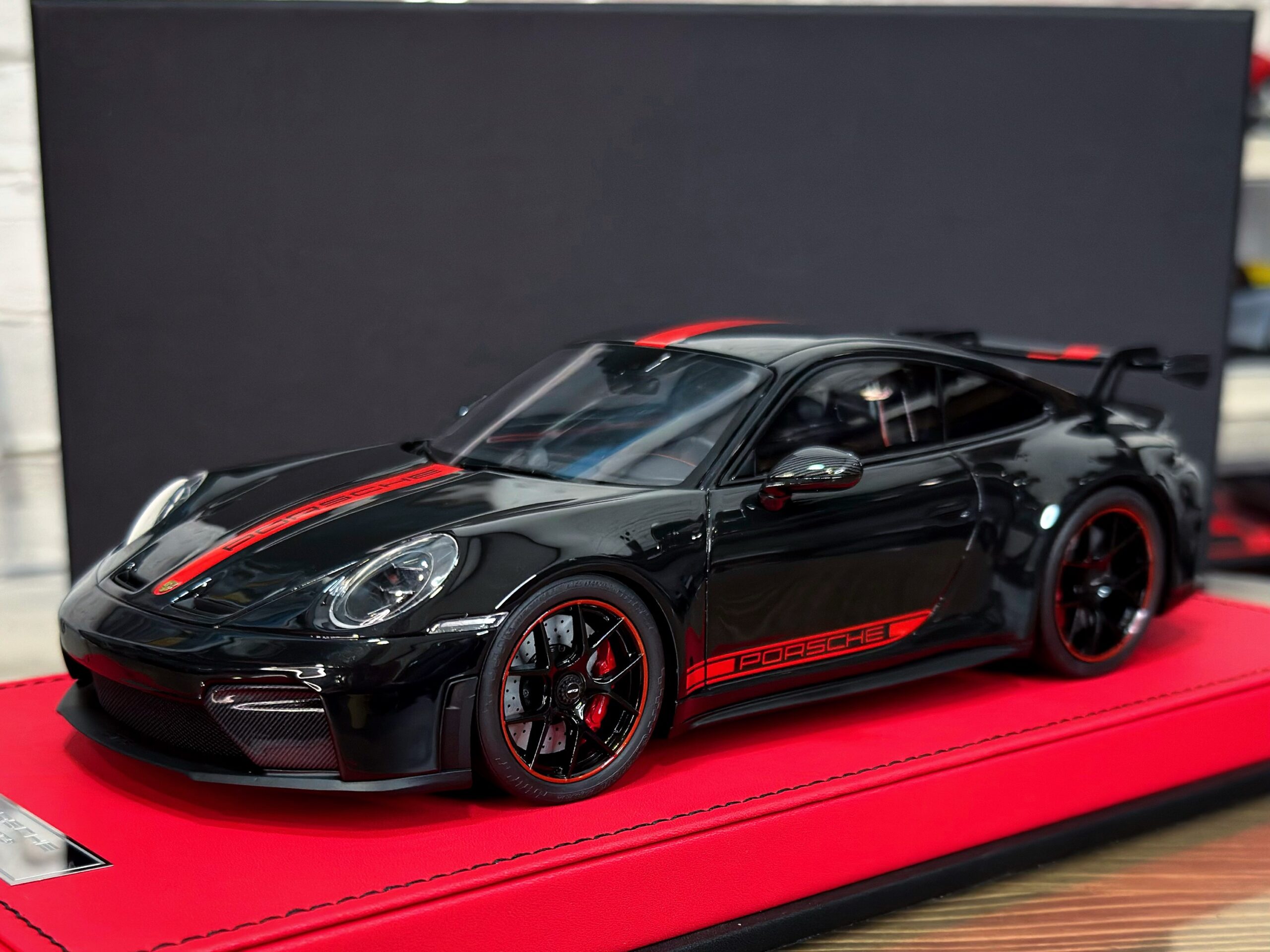 IVY Merit Porsche 911 GT3 Black/Red Livery 1:18