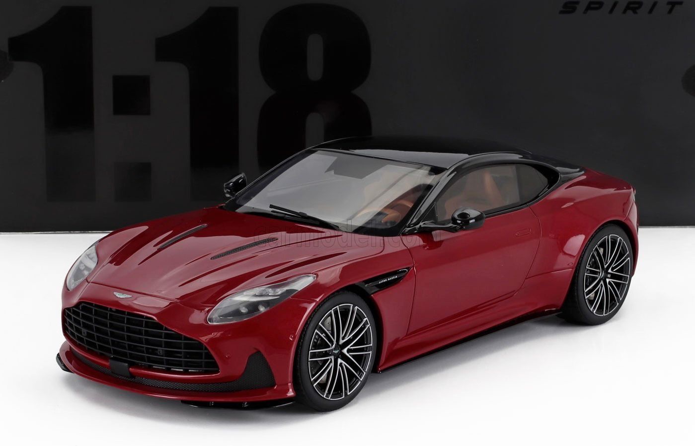 GT936 GT Spirit Aston Martin DB12 Hyper Red 2023 1:18