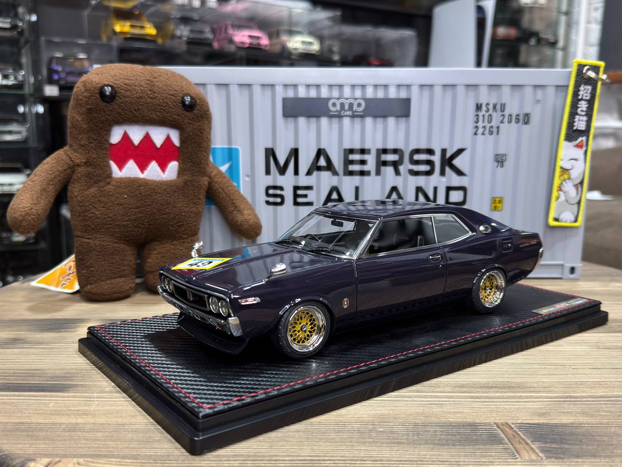 IG3008 Ignition Model Nissan Laurel 2000SGX (C130) Purple circuit version 1:18