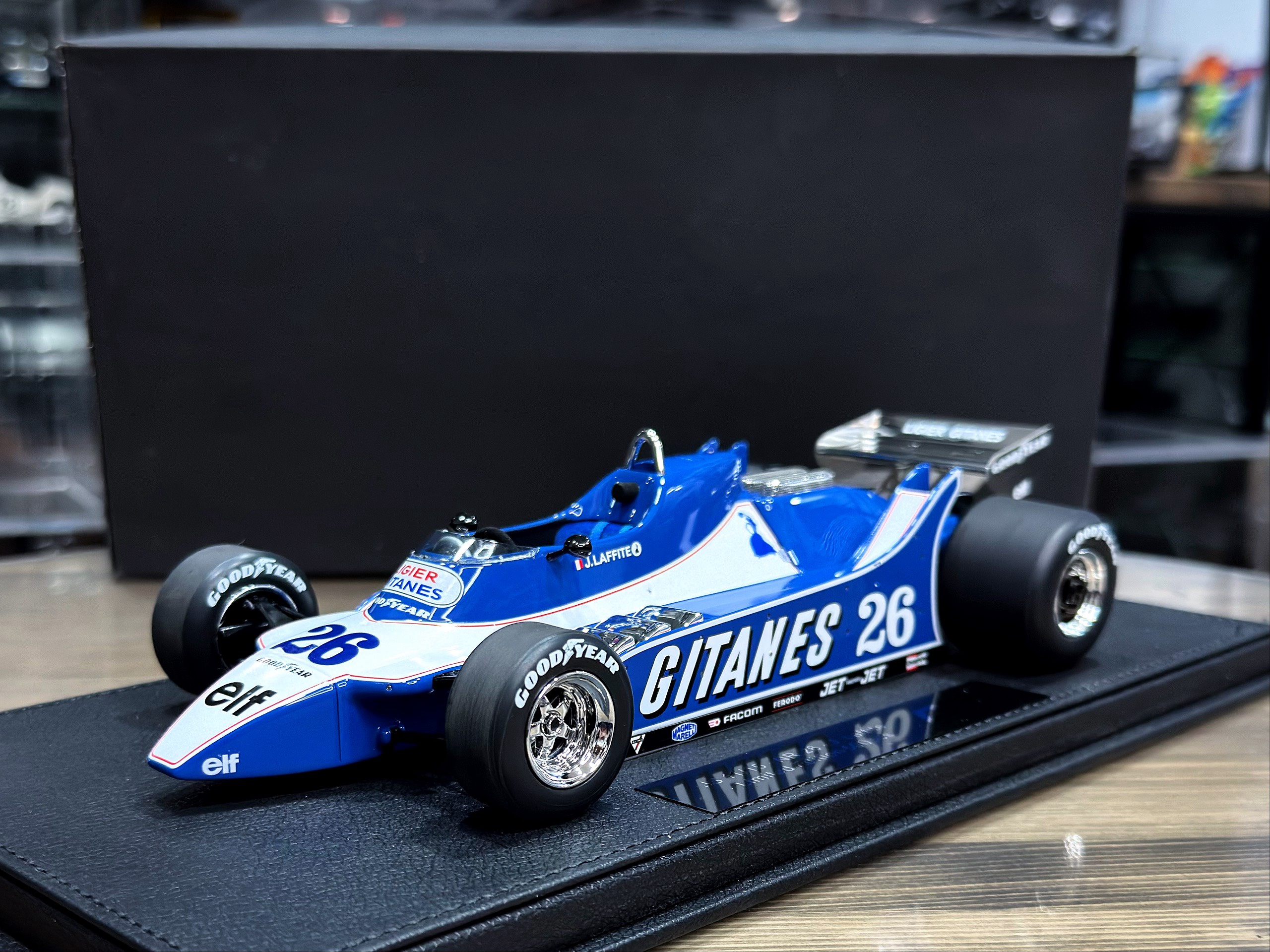 GP70B Gp Replicas Ligier J S11 Gitanes 1:18