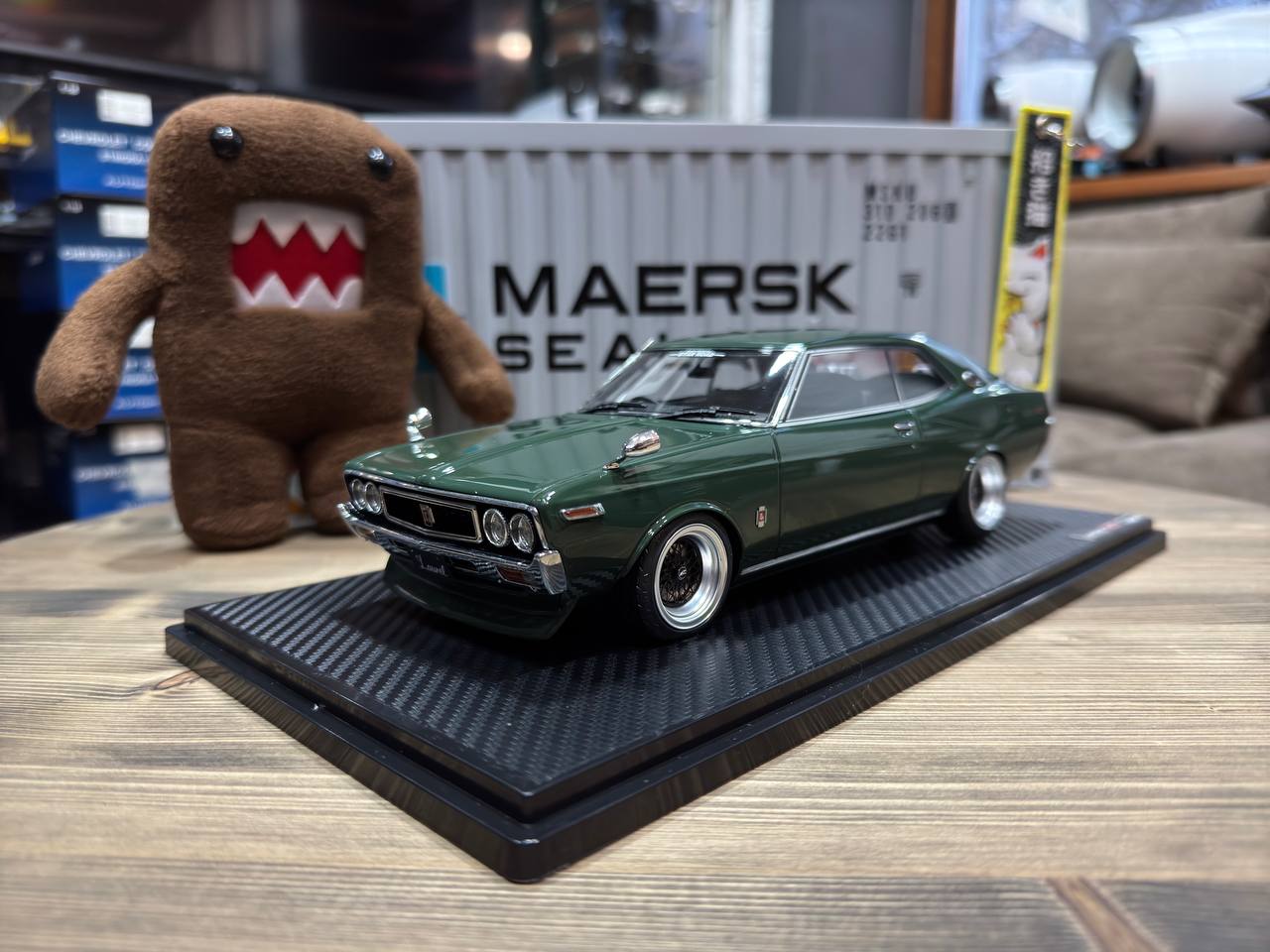 IG3037 Ignition Model  Nissan C130 Laurel 2000SGX Green 1:18