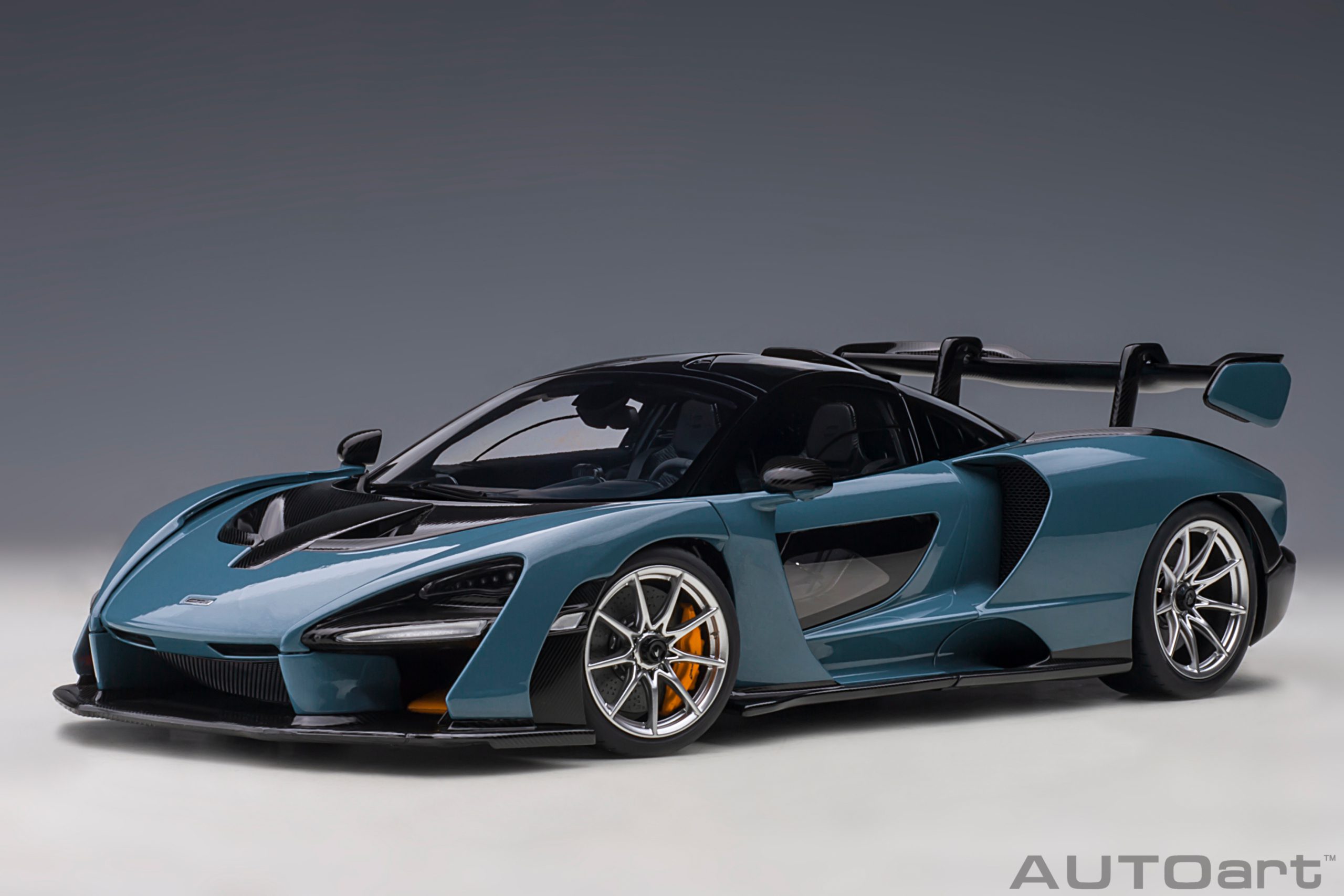 76077 Autoart McLaren Senna 1:18