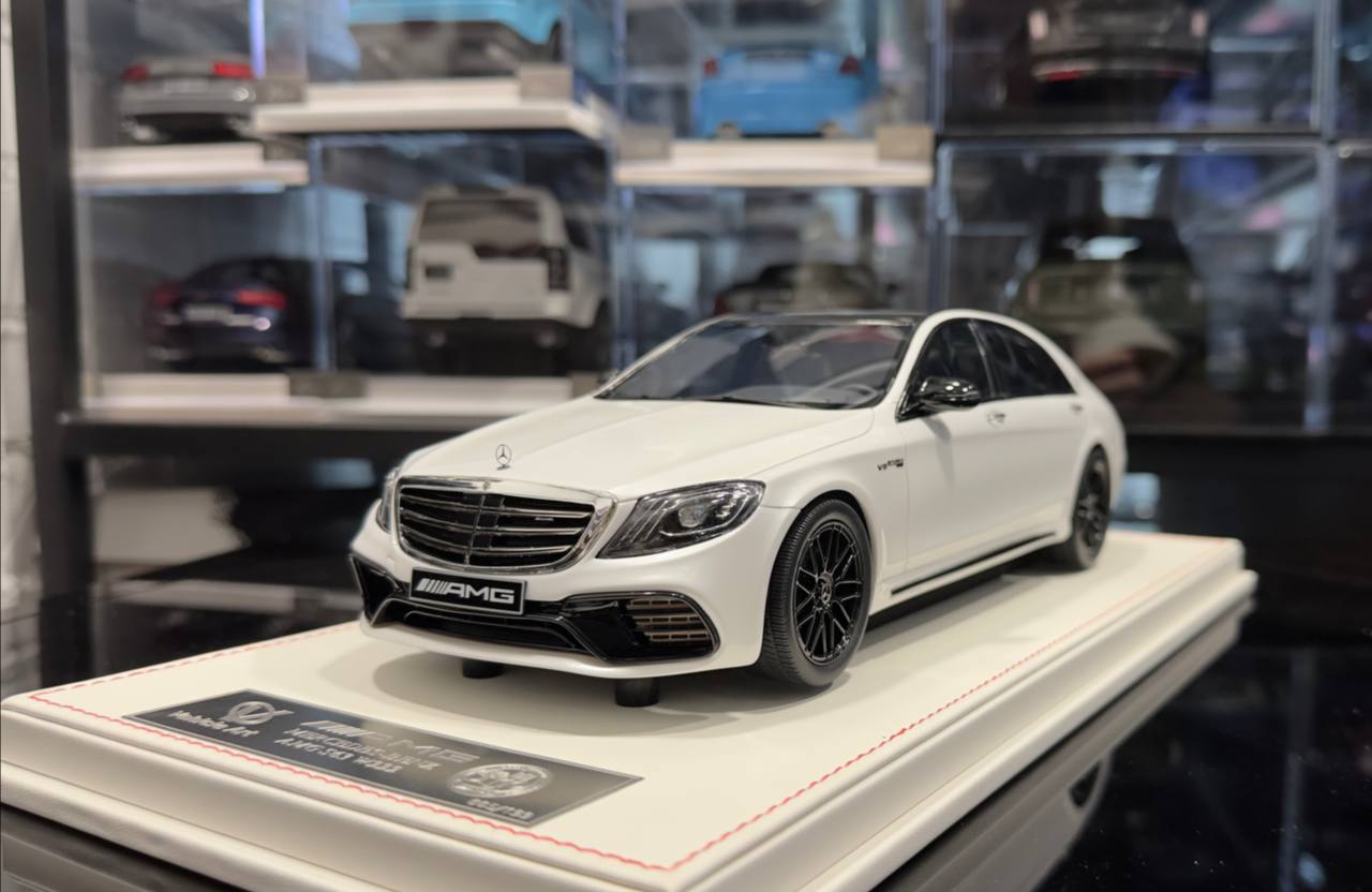 Vehicle Art Mercedes S63 white 1:18