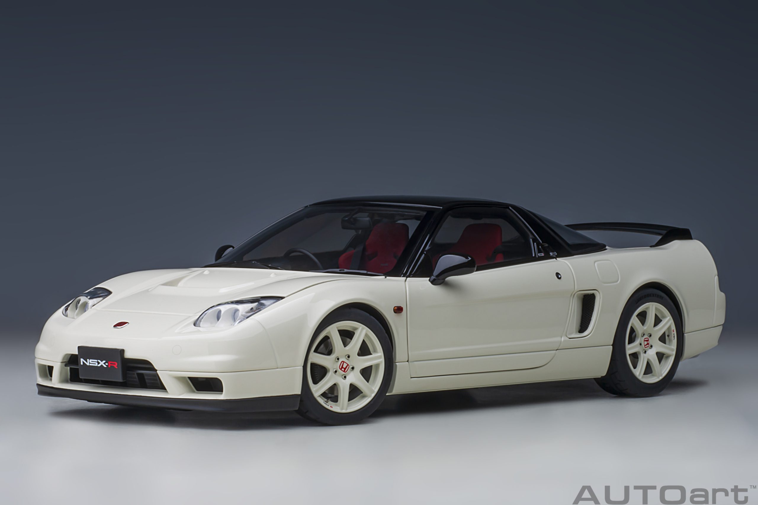 73219 AUTOart Honda NSX-R (NA2) Championship White 1:18
