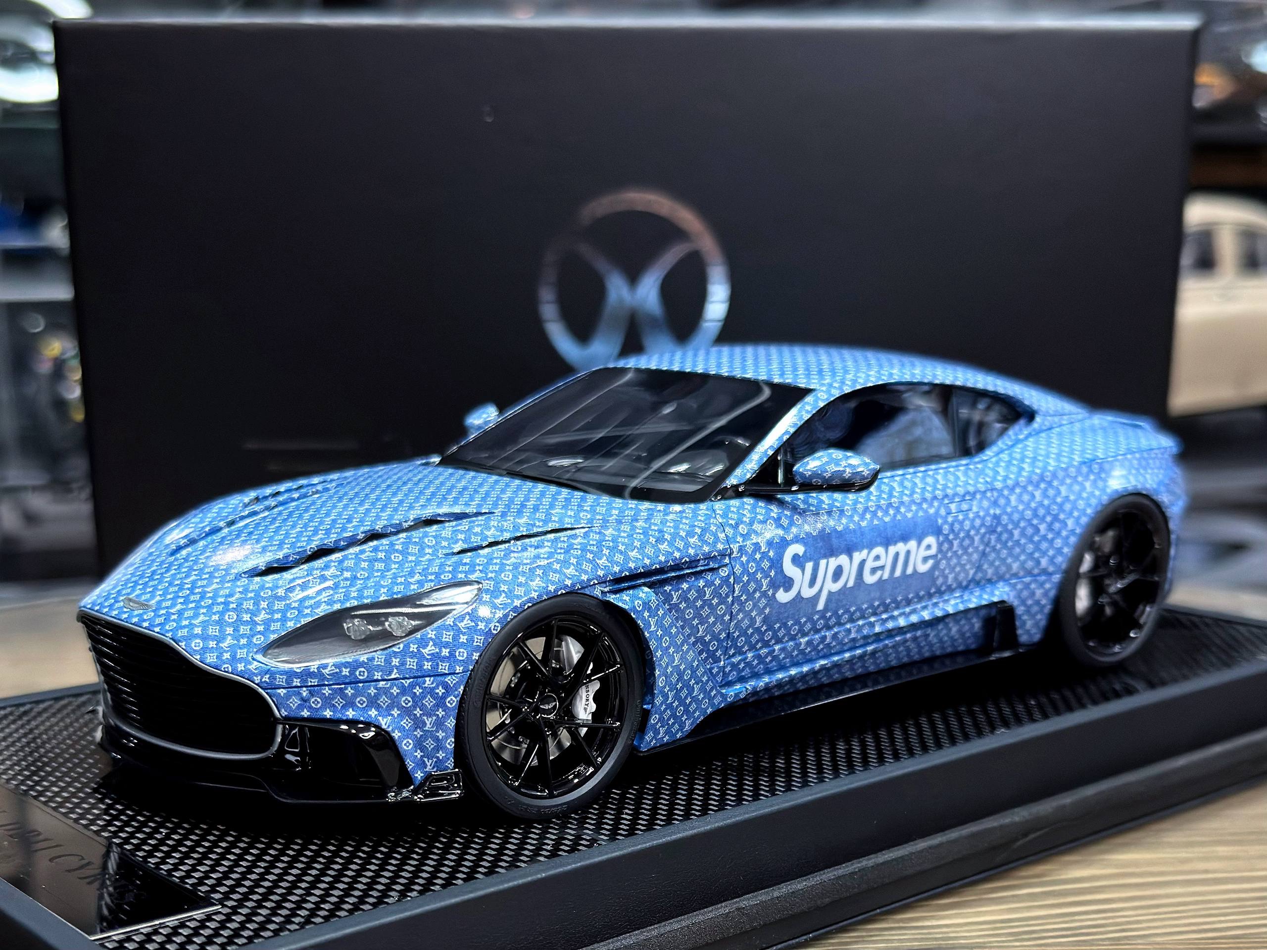 DB18BL Mansory Aston Martin DB11 Blue LV 1:18