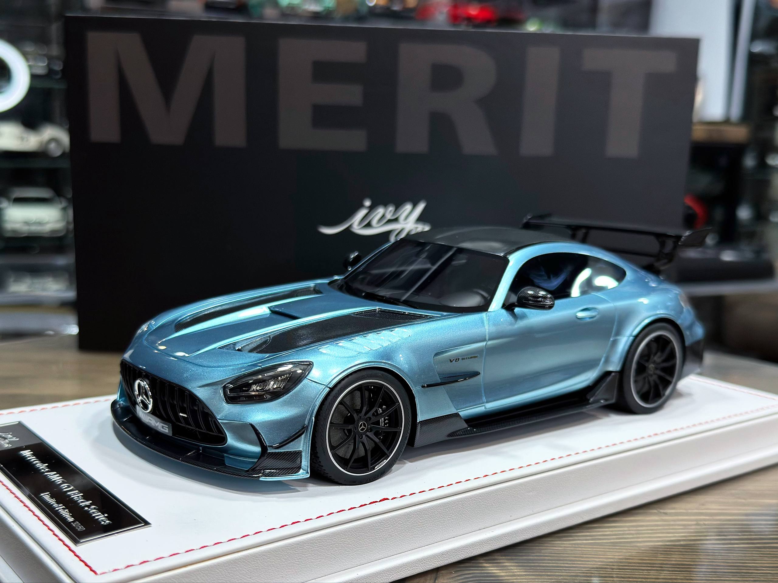 IM1824I IVY Merit Mercedes AMG GT Black Series China Blue 1:18