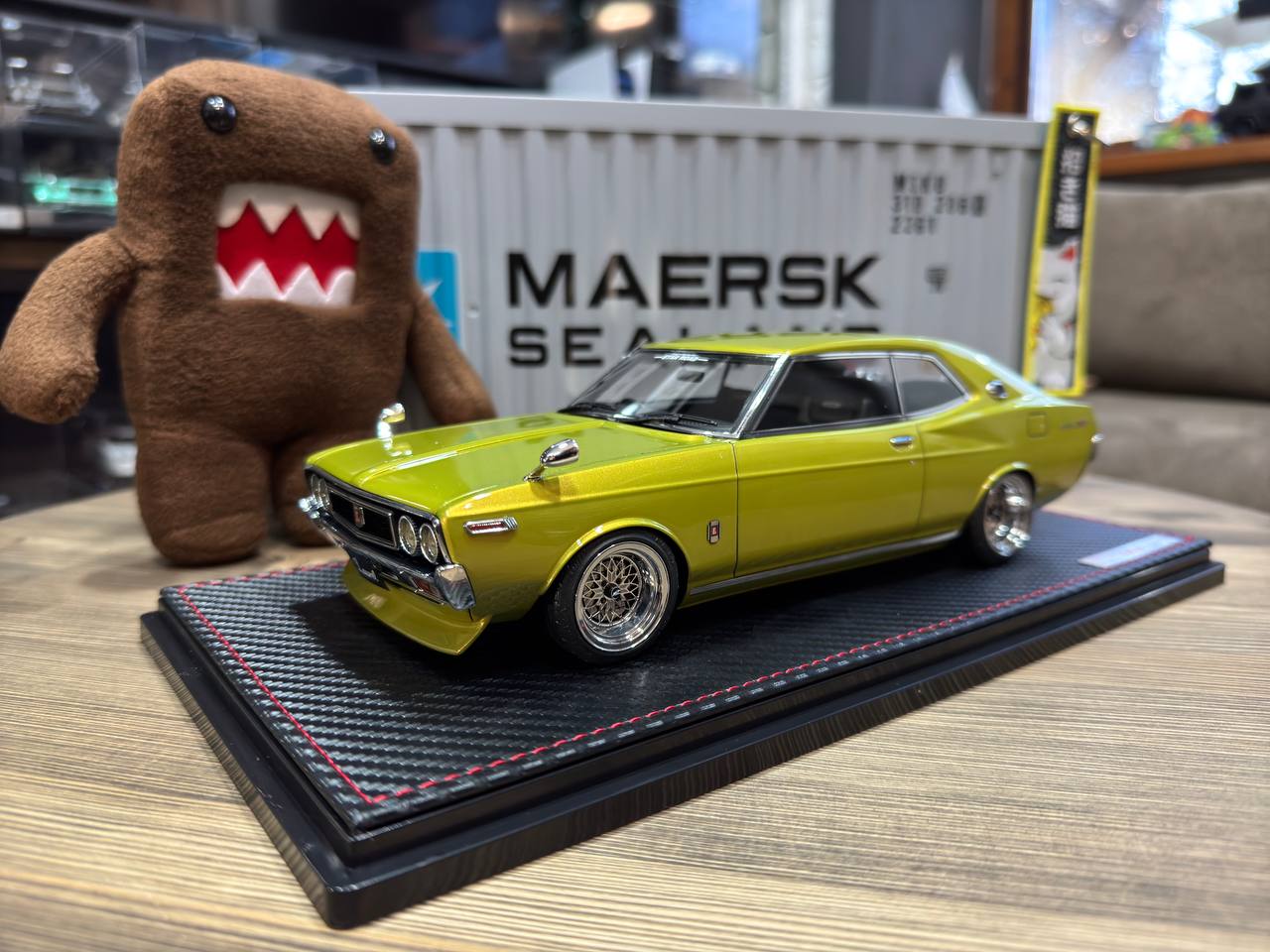 IG3011 Ignition Model Nissan Laurel 2000SGX (C130) Green 1:18