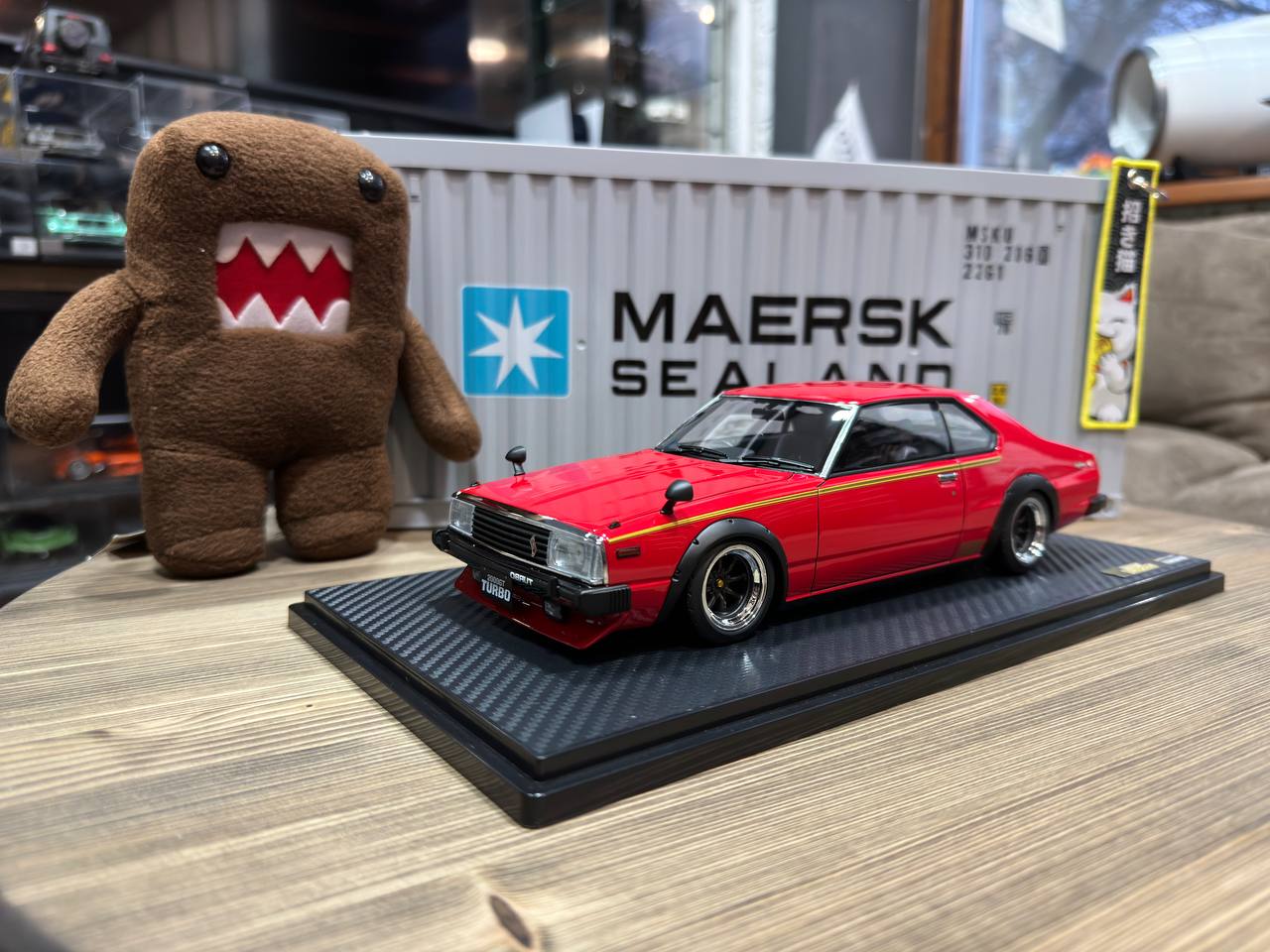 IG3475 Nissan Skyline 2000 Turbo GT-ES (C211) Red 1:18