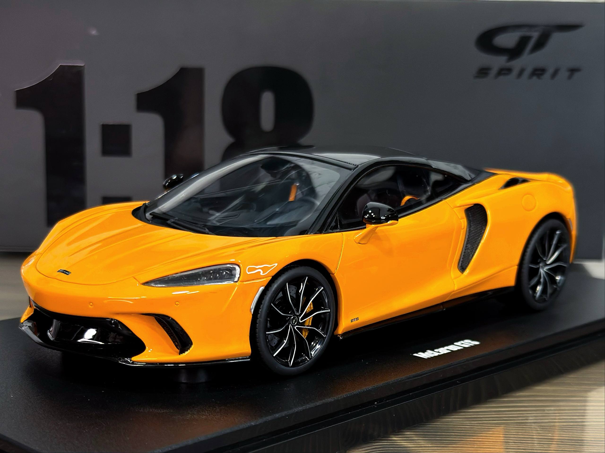 GT957 GT Spirit McLaren GTS 2025 Orange 1:18