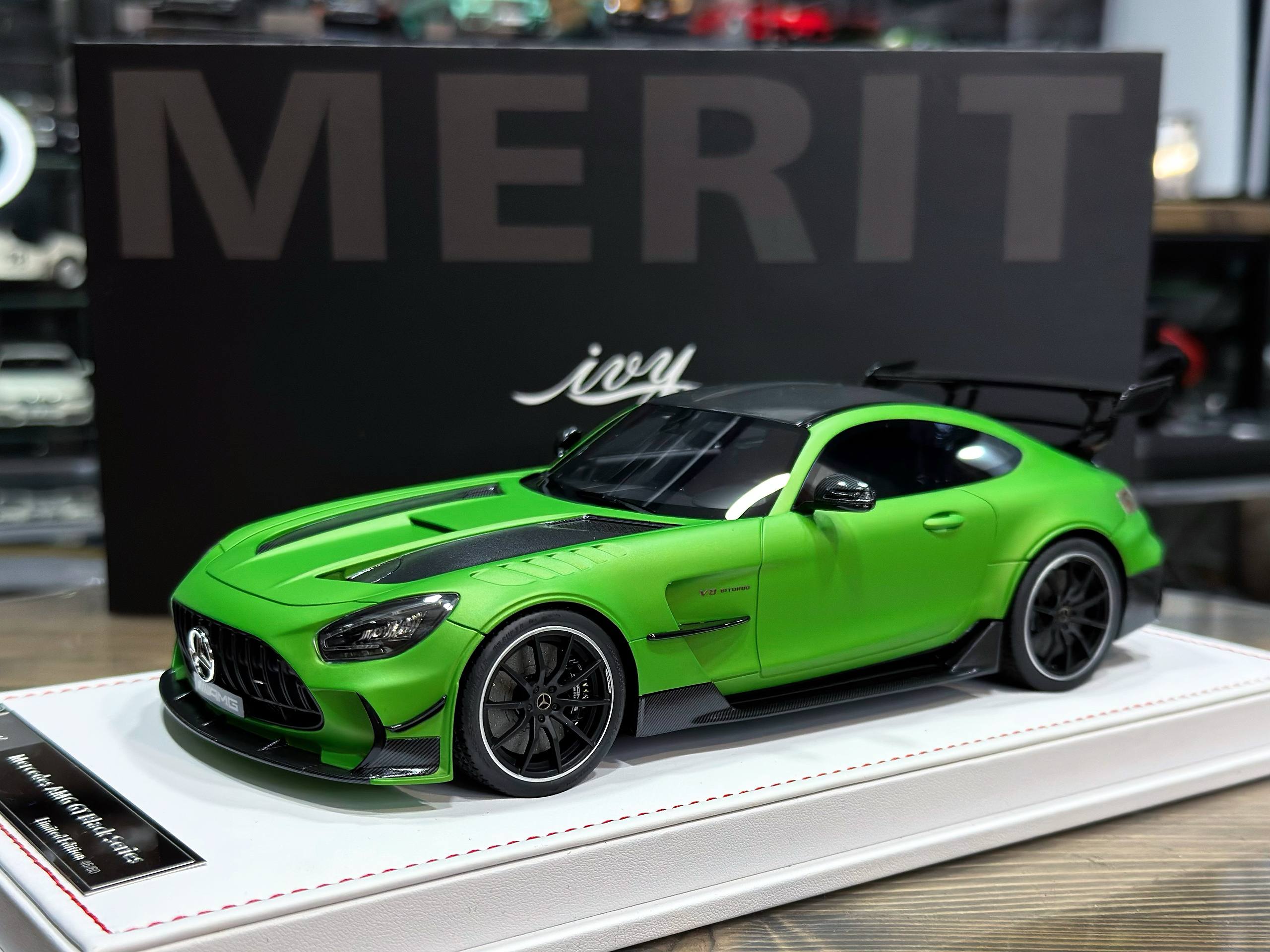 IM1824E IVY Merit Mercedes AMG GT Black Series Floresen Green 1:18