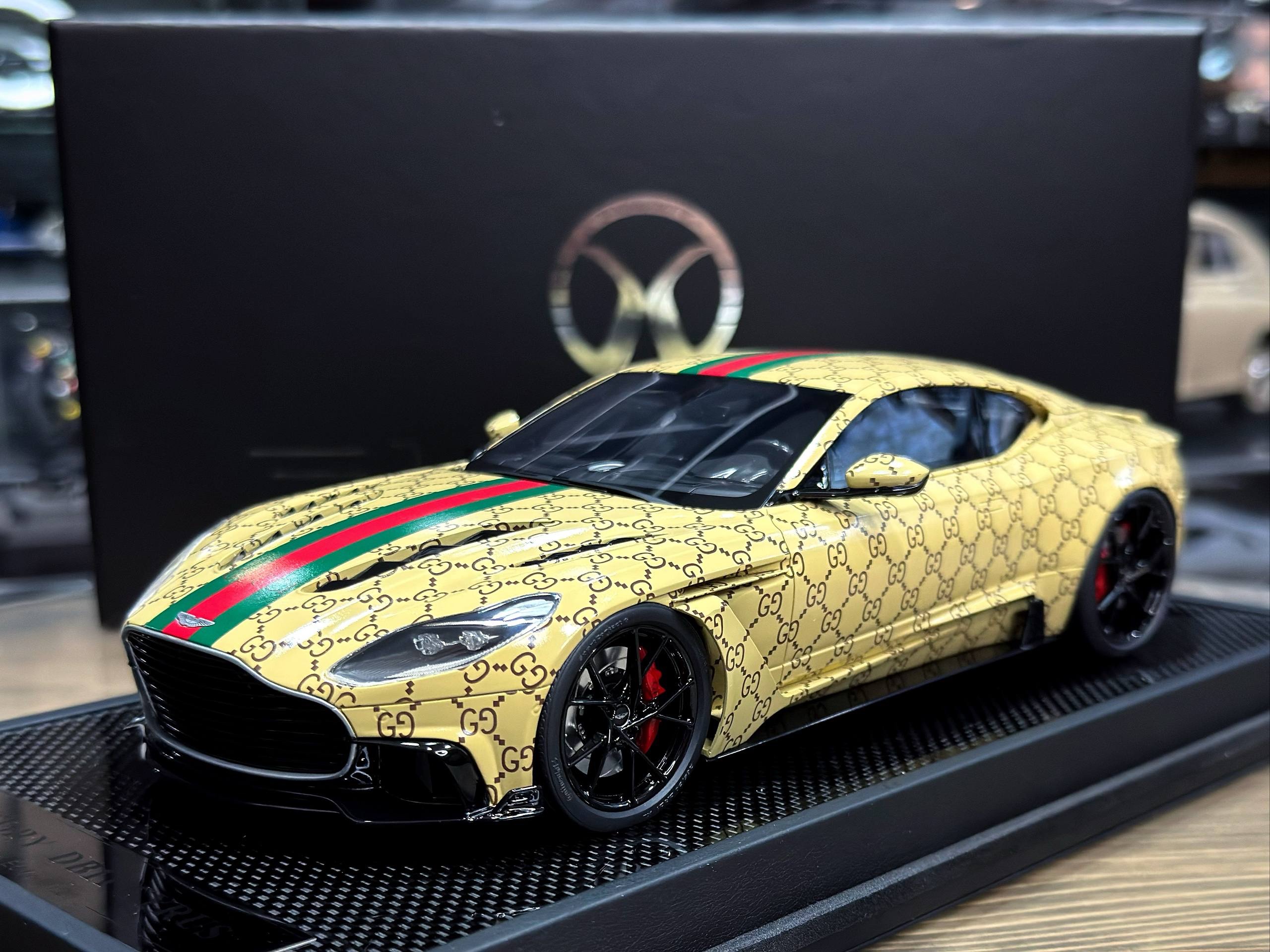 DB18GI Mansory Aston Martin DB11 Gucci 1:18