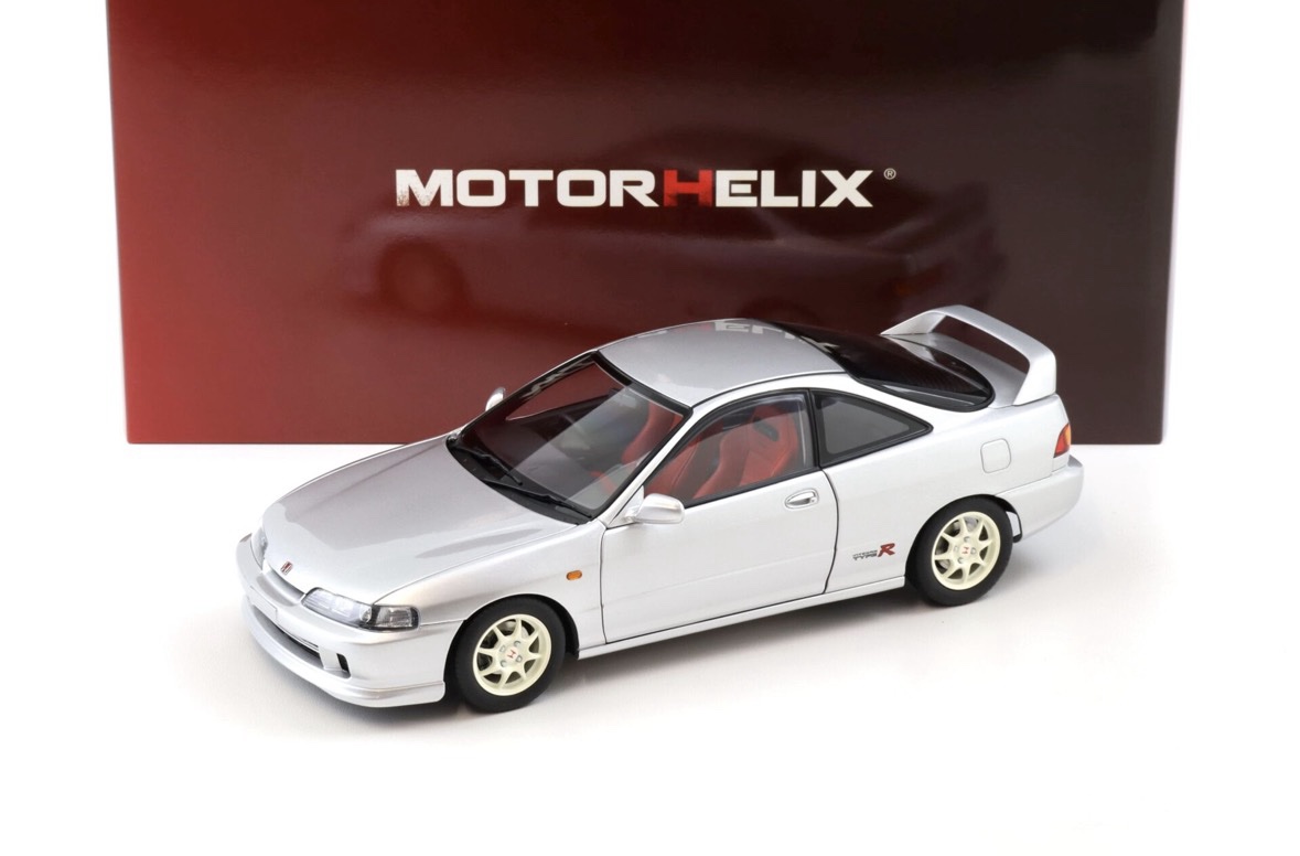 M85202 Motorhelix Honda Integra Type R (DC2) PRE-Facelift Vogue Silver Metallic 1:18
