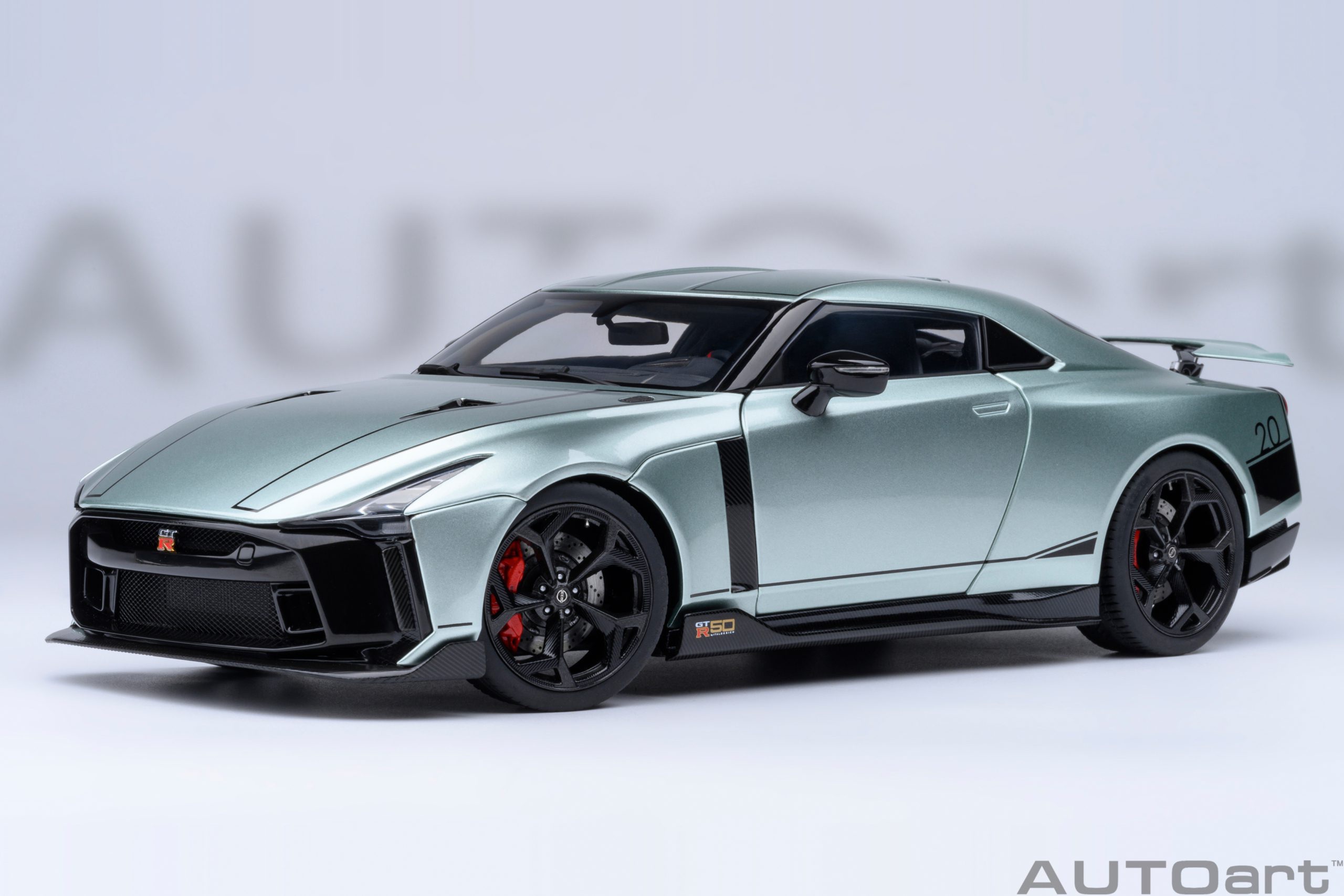 77512 AUTOart Nissan GT-R50 by Italdesign Metallic Green/Black 1:18