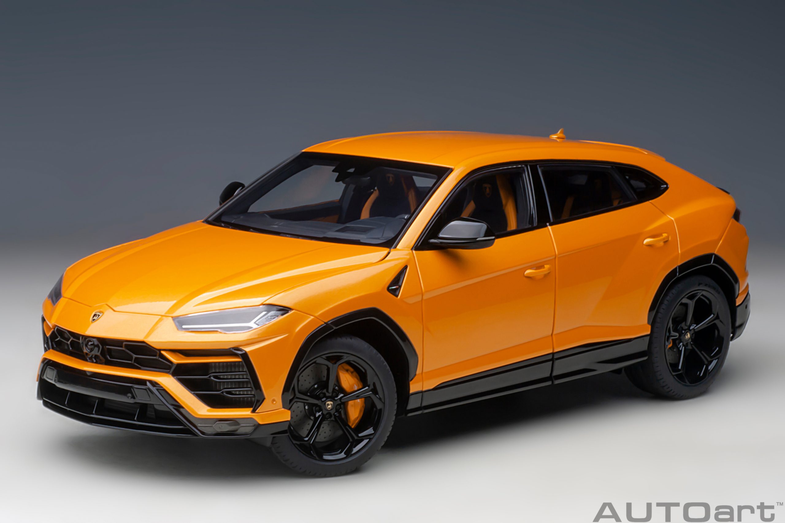 79160 Autoart Lamborghini Urus 2018 1:18