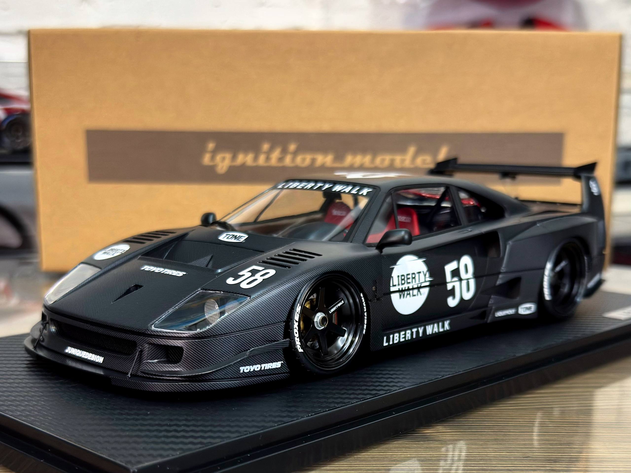 IG3755 Ignition Model Ferrari LB-WORKS 40 Full Carbon 1:18