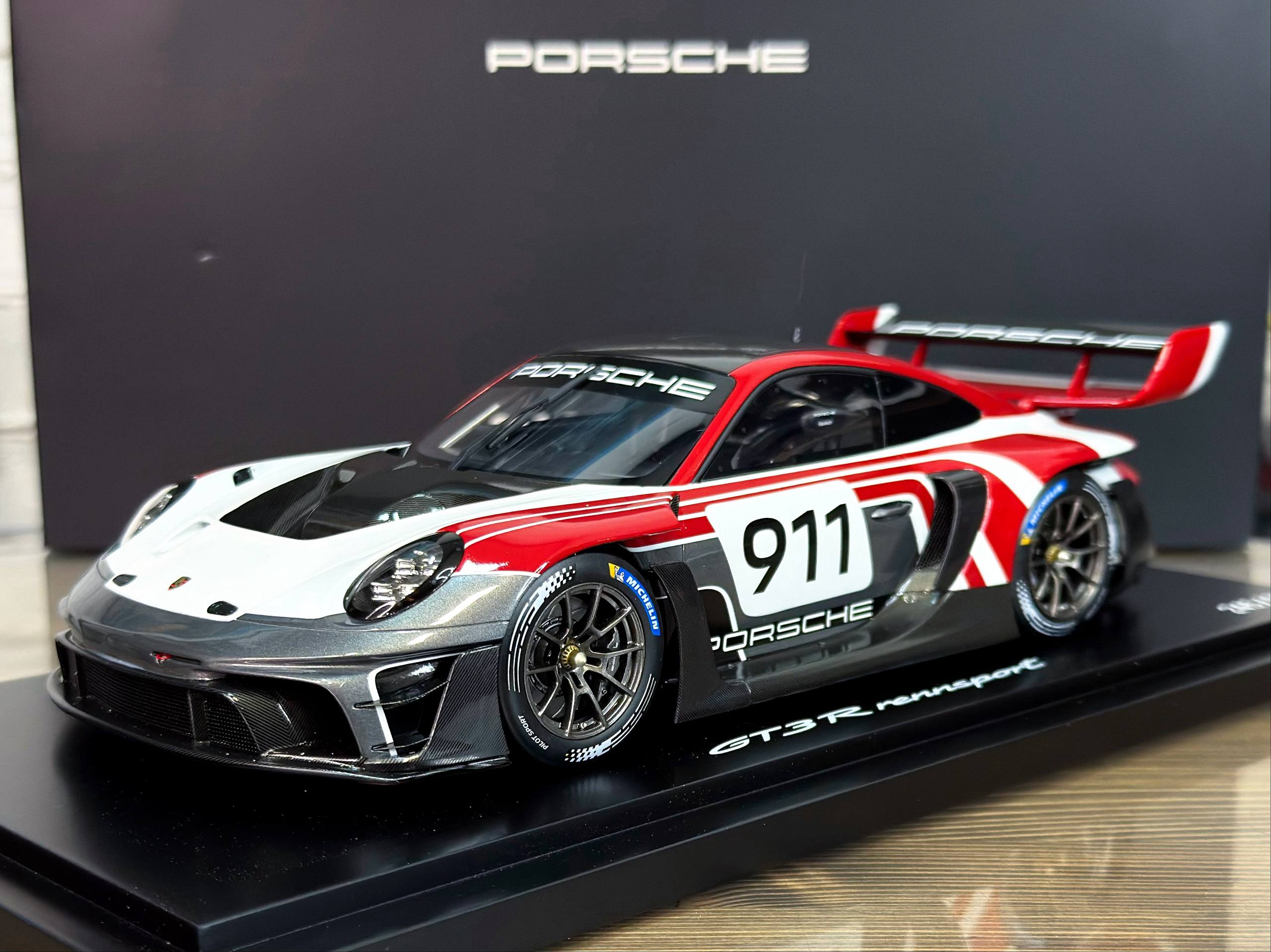 WAP 021 502 0SG TR Spark Porsche 911 (992) GT3 R Rennsport White/Red/Black 1:18