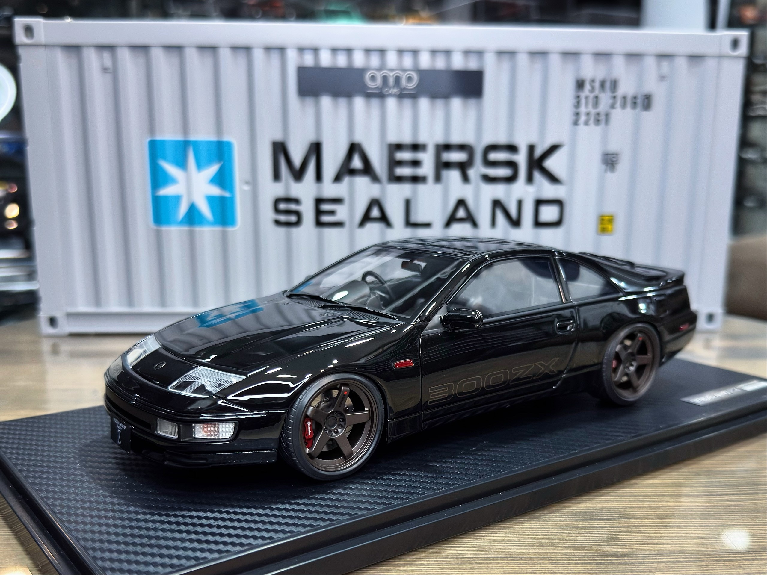 IG3421 Ignition Model Nissan Fairlady Z (Z32) 2by2 Black 1:18