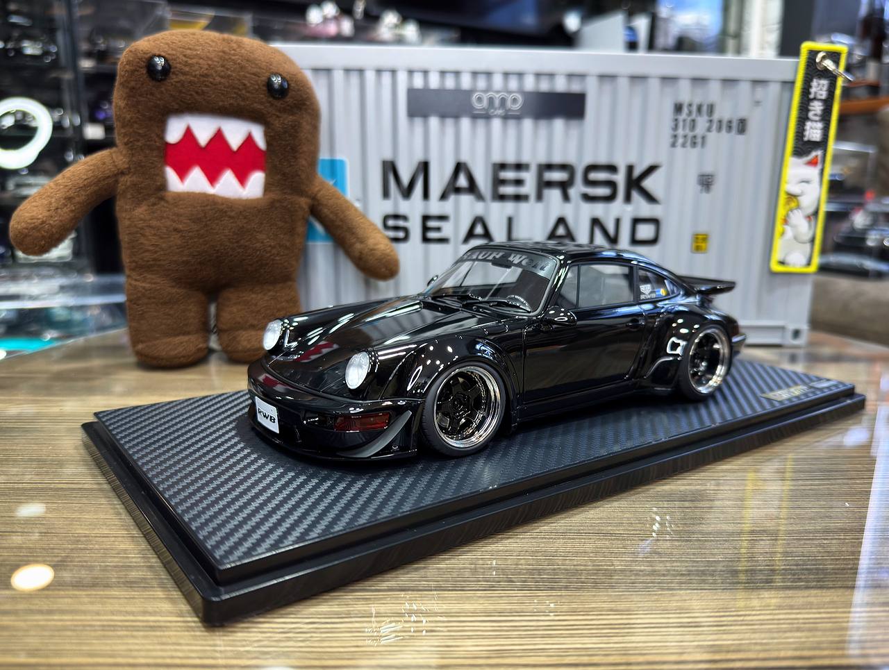 IG3633 Ignition Model RWB 964 Black 1:18