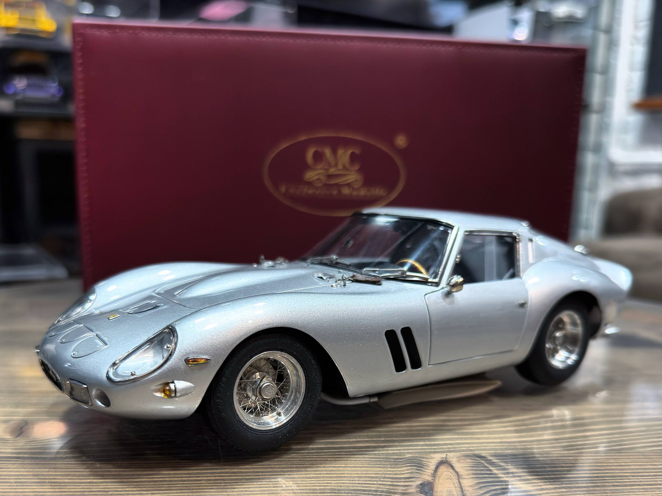 M-151 CMC Ferrari 250 GTO Silver 1962 1:18
