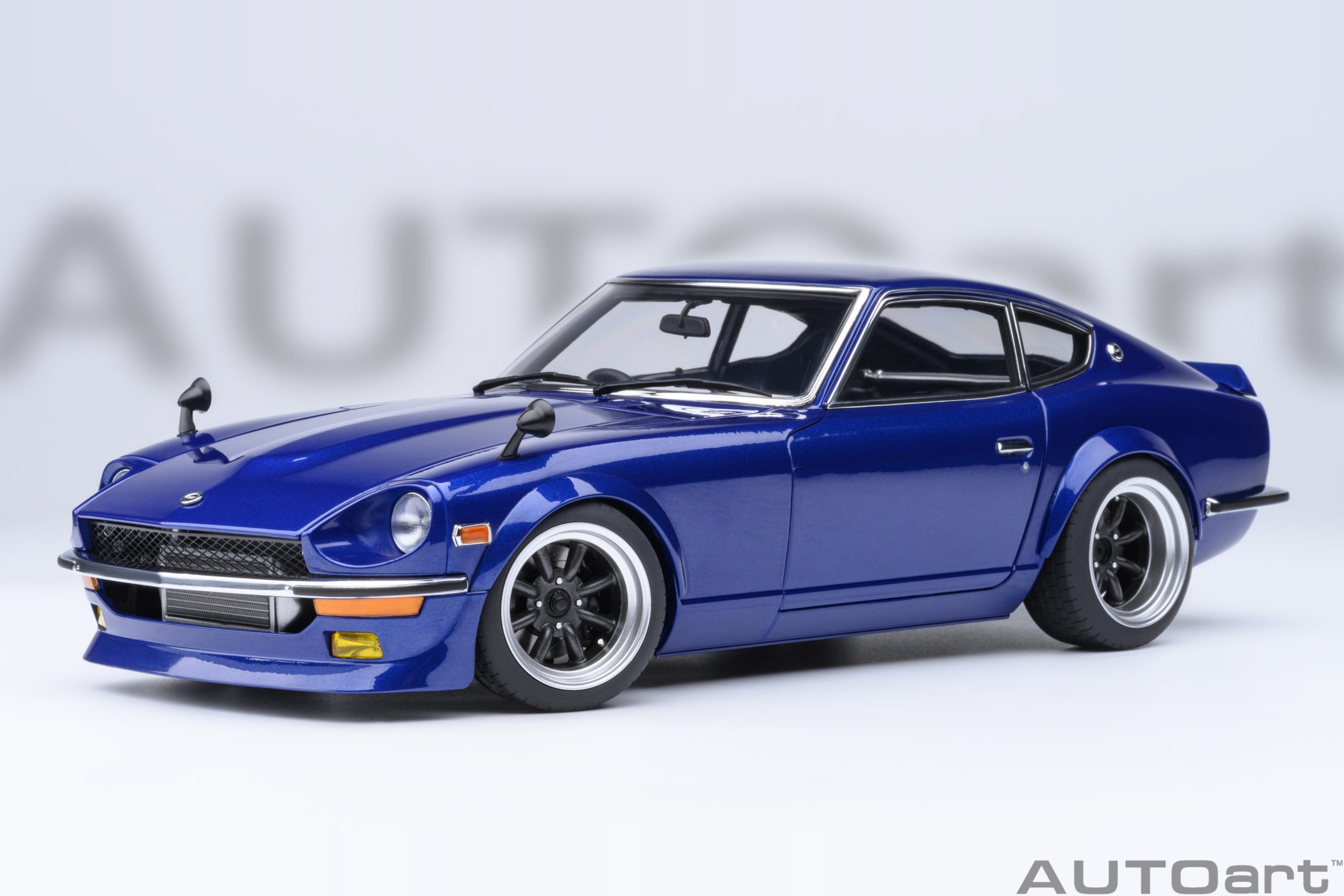 77453 AUTOart Nissan Fairlady Z (S30) Wangan Midnight “Akuma no Z” Blue 1:18