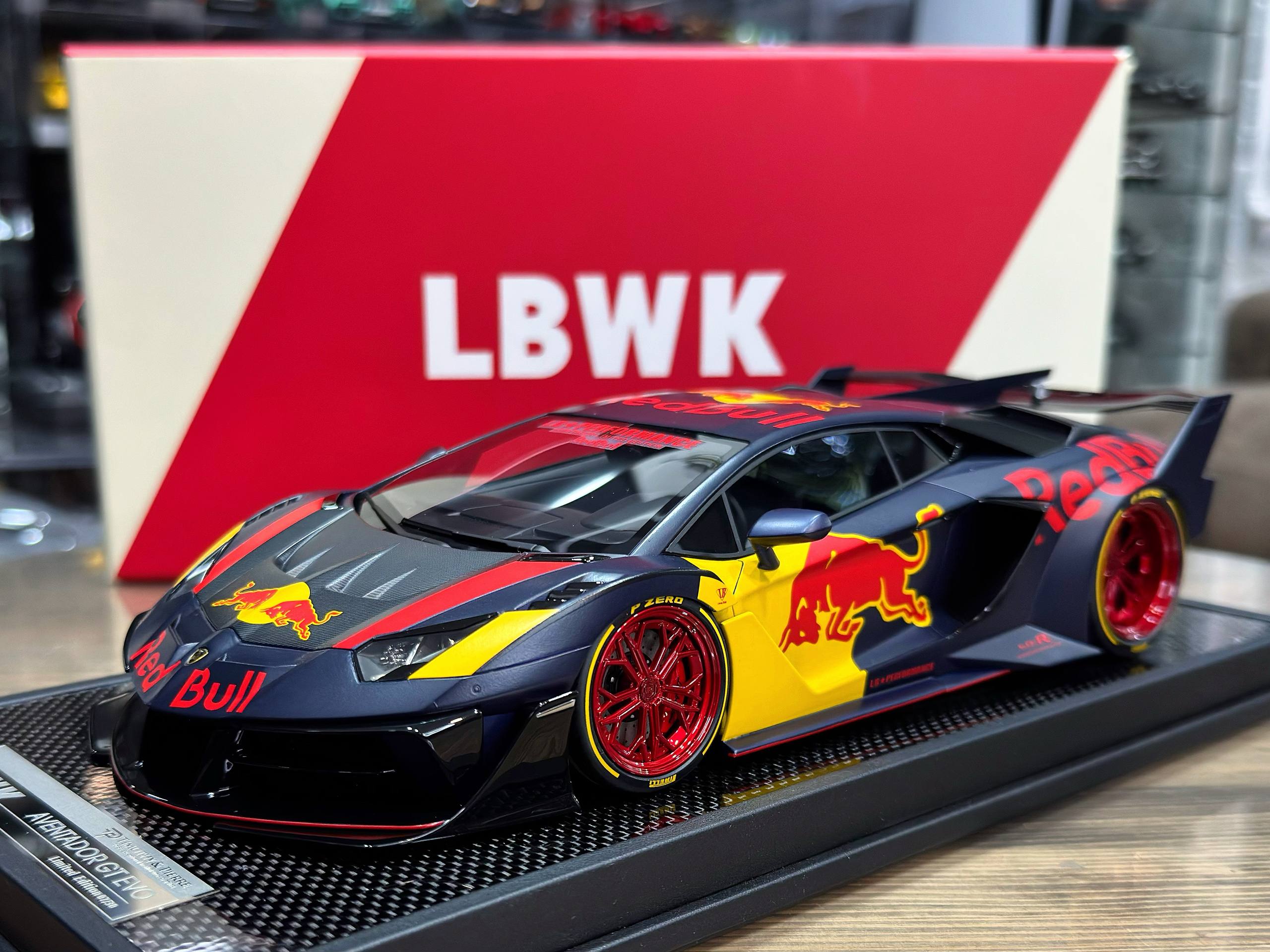 LB1875-RB Timothy & Pierre LBWK Lamborghini Aventador 700GT EVO Red Bull 1:18