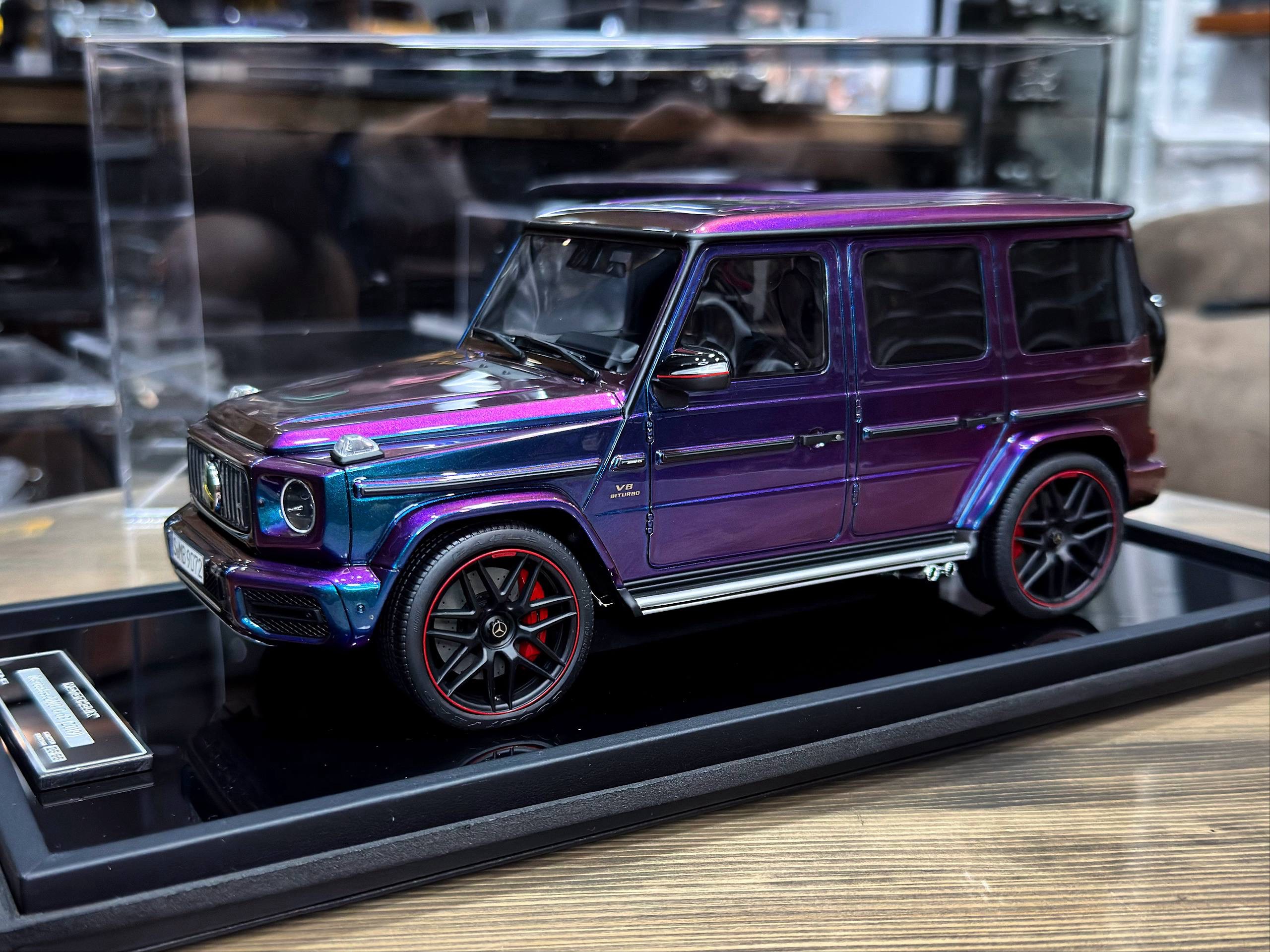 Motorhelix Mercedes Benz AMG G63 (2019) Hameleon 1:18
