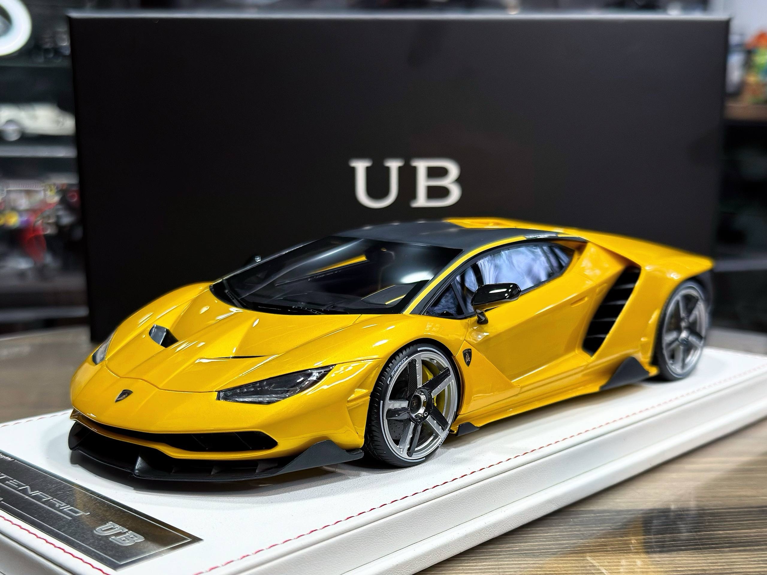 UB Model Lamborghini Centenario Yellow 1:18