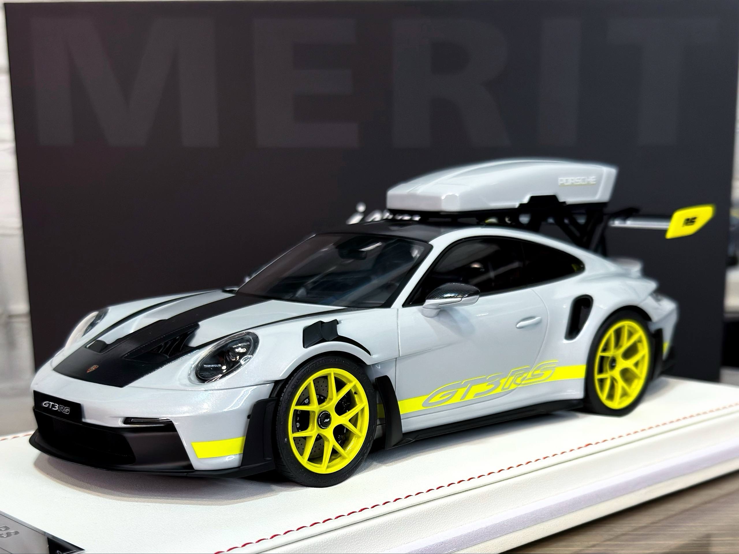 AB634 IVY Merit Porsche 911 (992) GT3 RS Luggage Ice Grey Metallic/Yellow Livery with Yellow Wheels 1:18