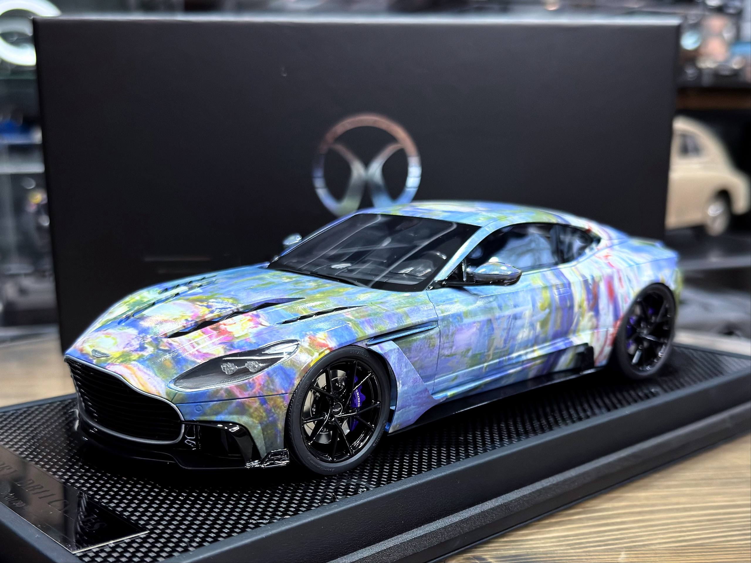 DB18WL Mansory Aston Martin DB11 Water Lily 1:18