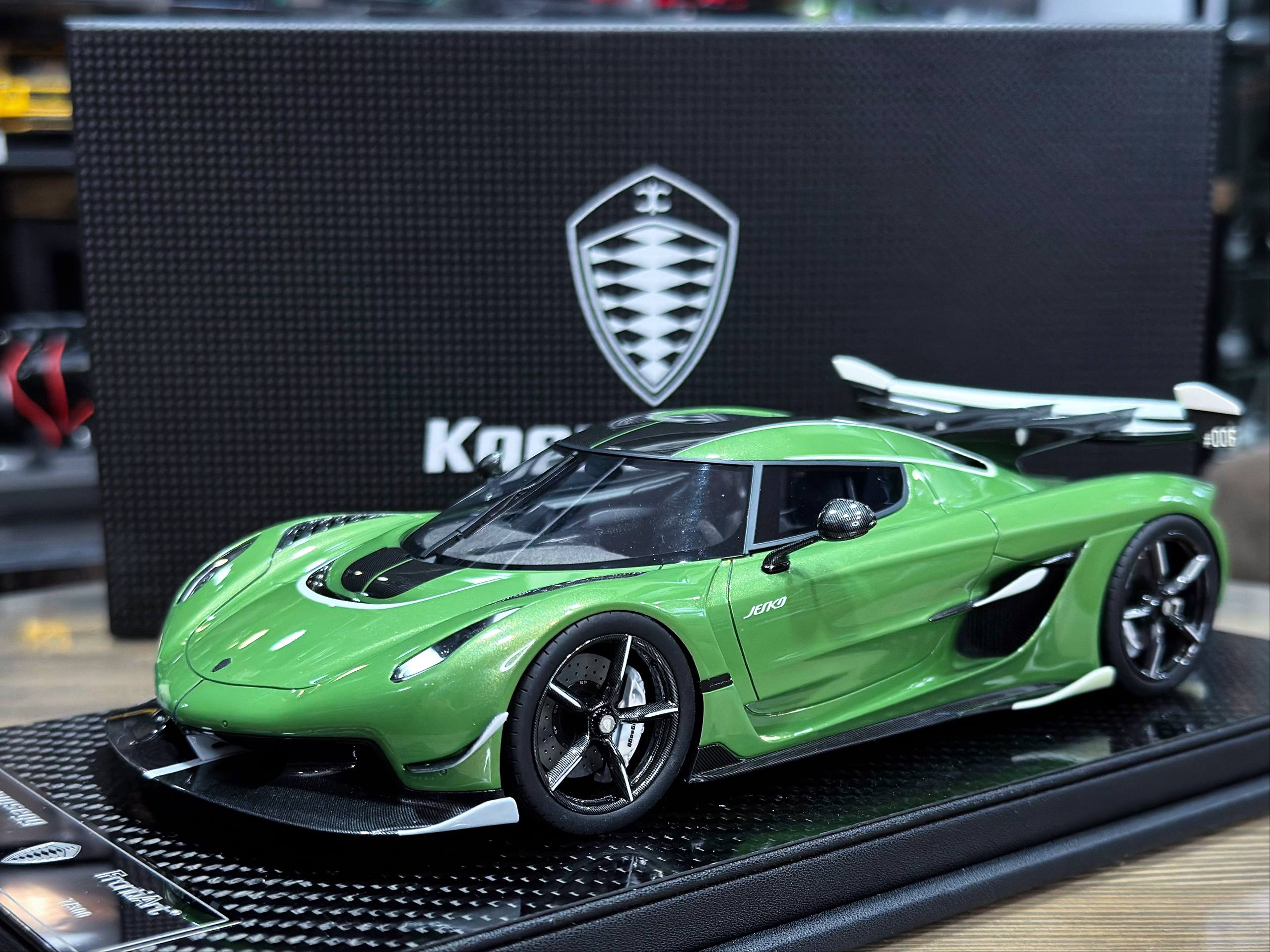 F123-189 Frontiart Koenigsegg Jesko Pearl Green 1:18