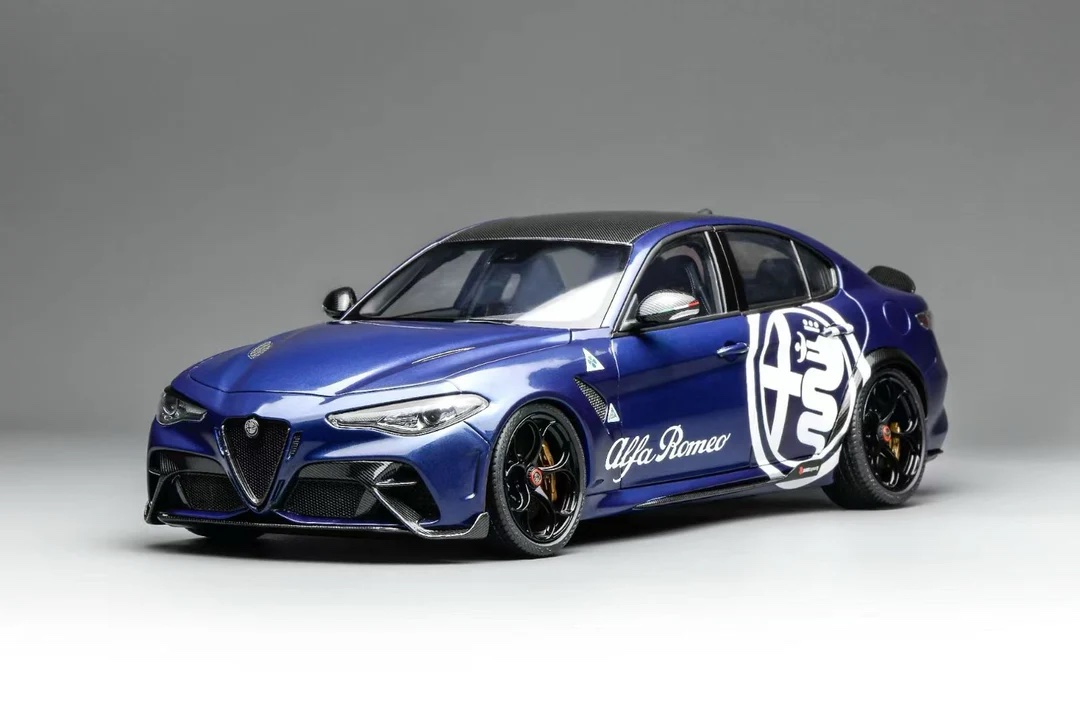 M89005 Motorhelix Alfa Romeo Giulia GTA Misano Blue 1:18