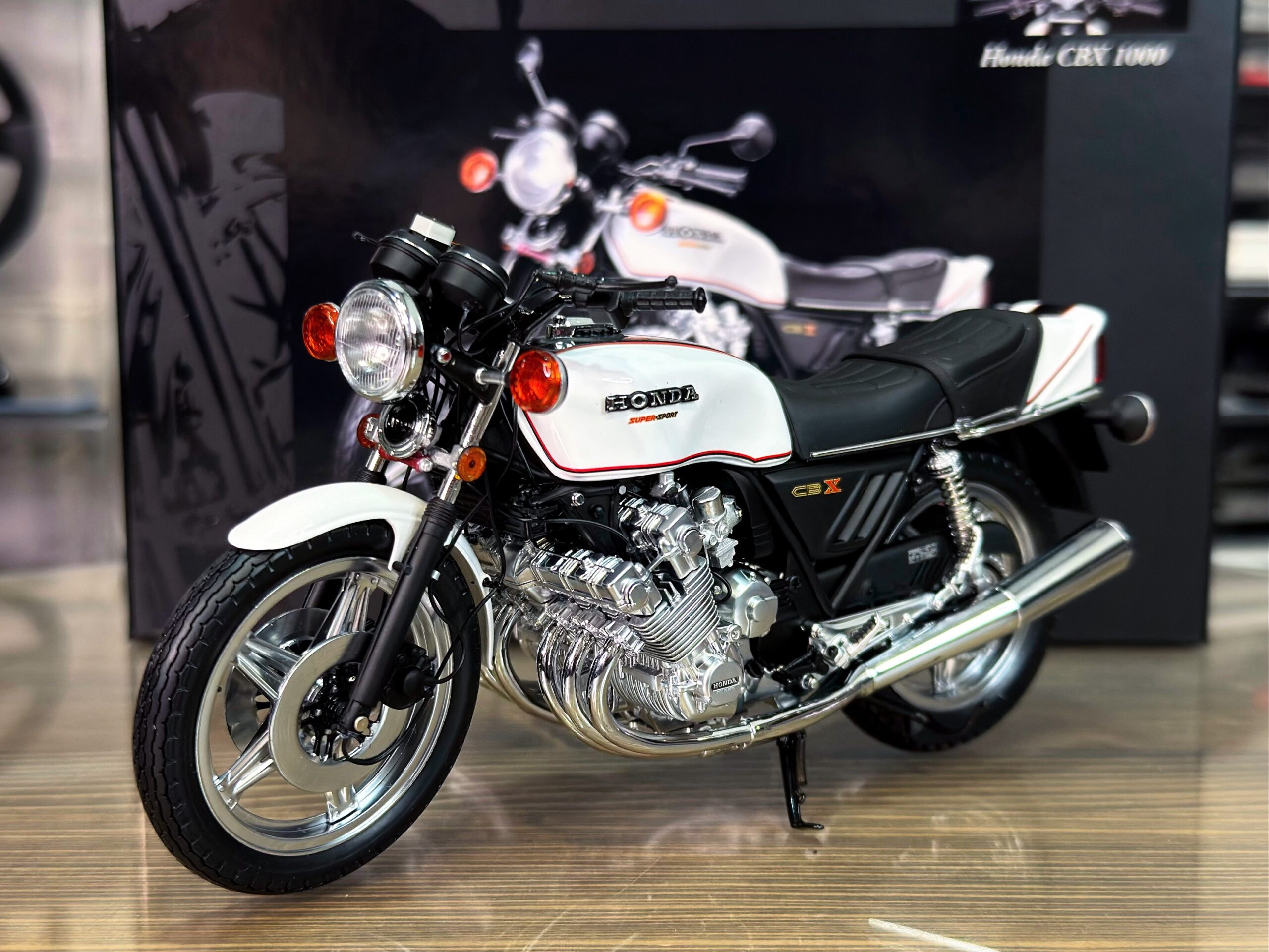 122161504 Minichamps Honda CBX 1000 1978 White 1:12
